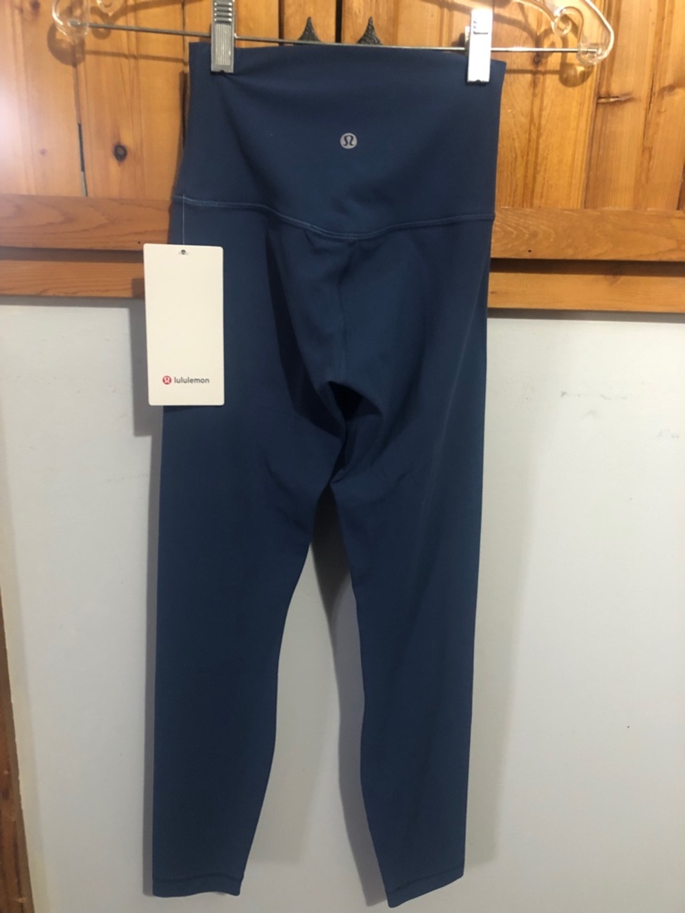 Lululemon - Picture 2 of 2